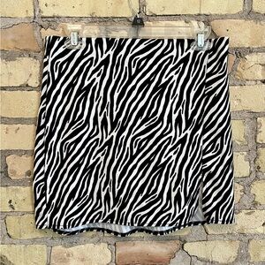 Streetwear Society Zebra Print Mini Skirt With Side Slit Size Large